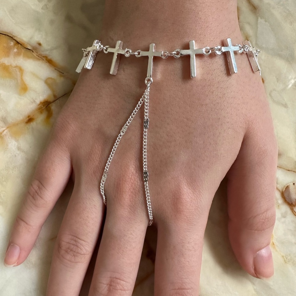 Elegant 925 Chic Silver Cross Charm Bracelet